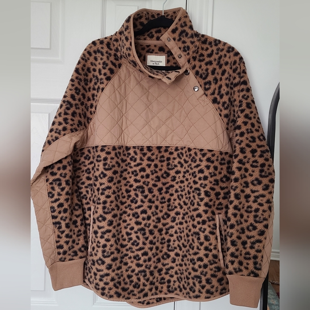 Abercrombie & Fitch Sherpa Sweater